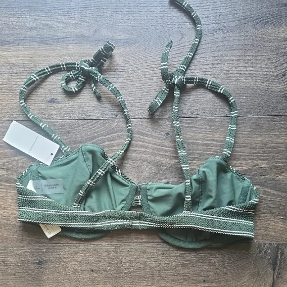 Abercrombie & Fitch Green Bra with Adjustable Straps - Picture 2 of 5